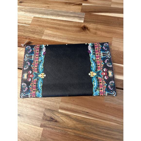 Multicolor Clutch Snap Closure - Picture 2 of 4